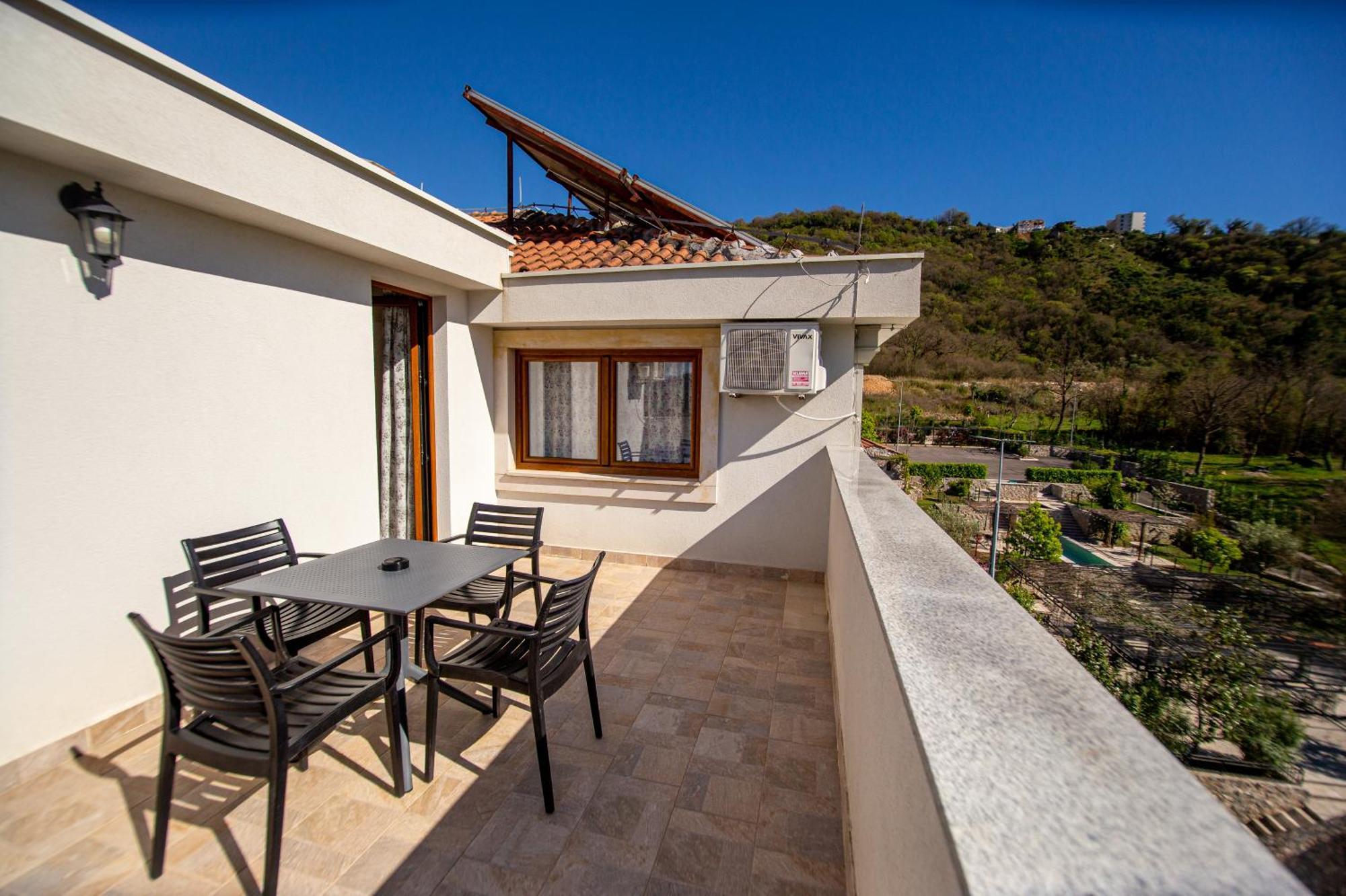 Hotel Opera Jaz Budva Dış mekan fotoğraf