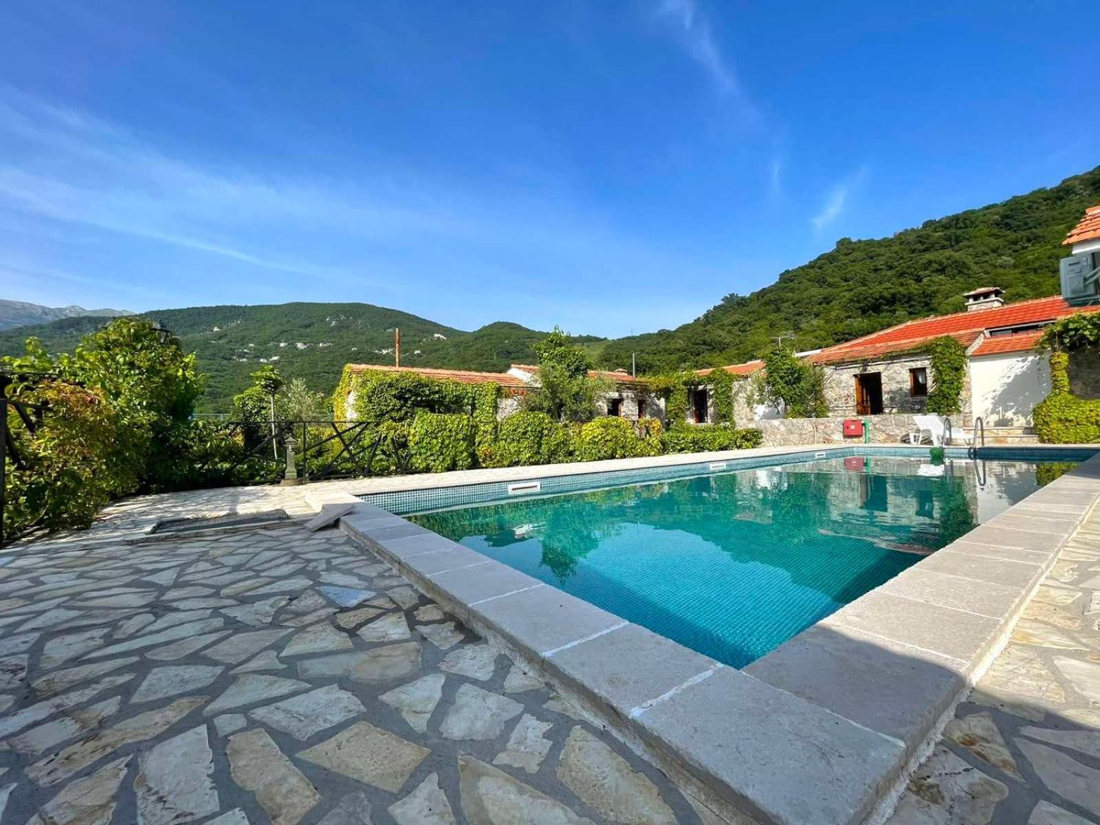 Hotel Opera Jaz Budva Dış mekan fotoğraf