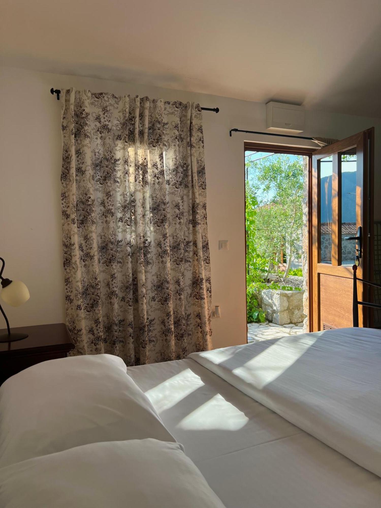 Hotel Opera Jaz Budva Dış mekan fotoğraf